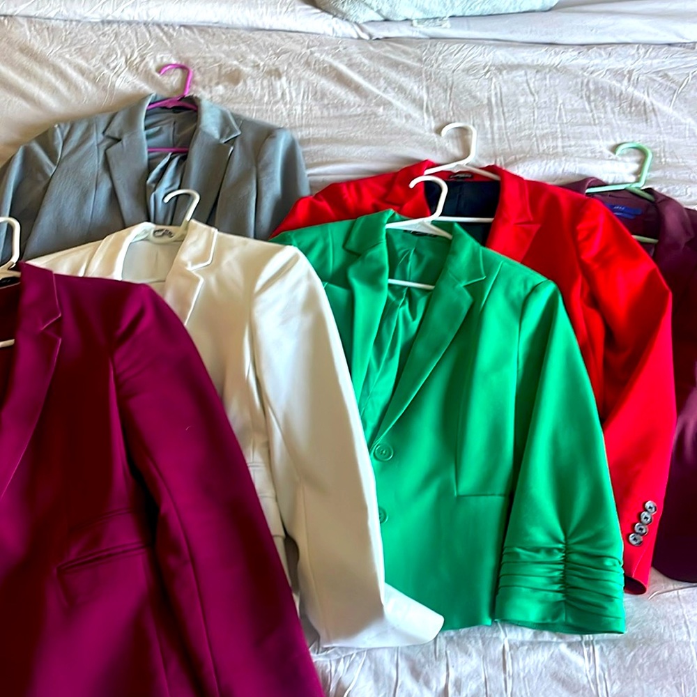 5 blazers All Express Size 6 -